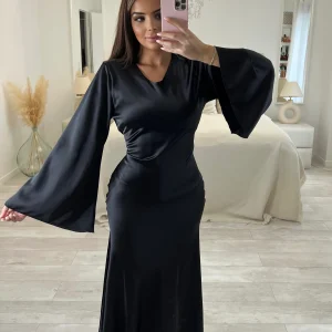 Robe satinée